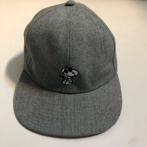 VANS Men’s Snoopy Hat Gray